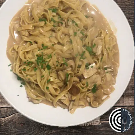 Tagliatelle-ai-funghi-porcini